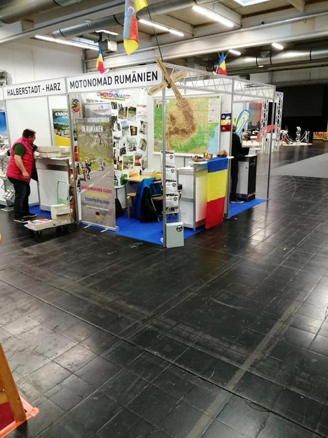 Pension, Camping & Biker Station Zur Deutschen Eiche Ciocanesti Bagian luar foto
